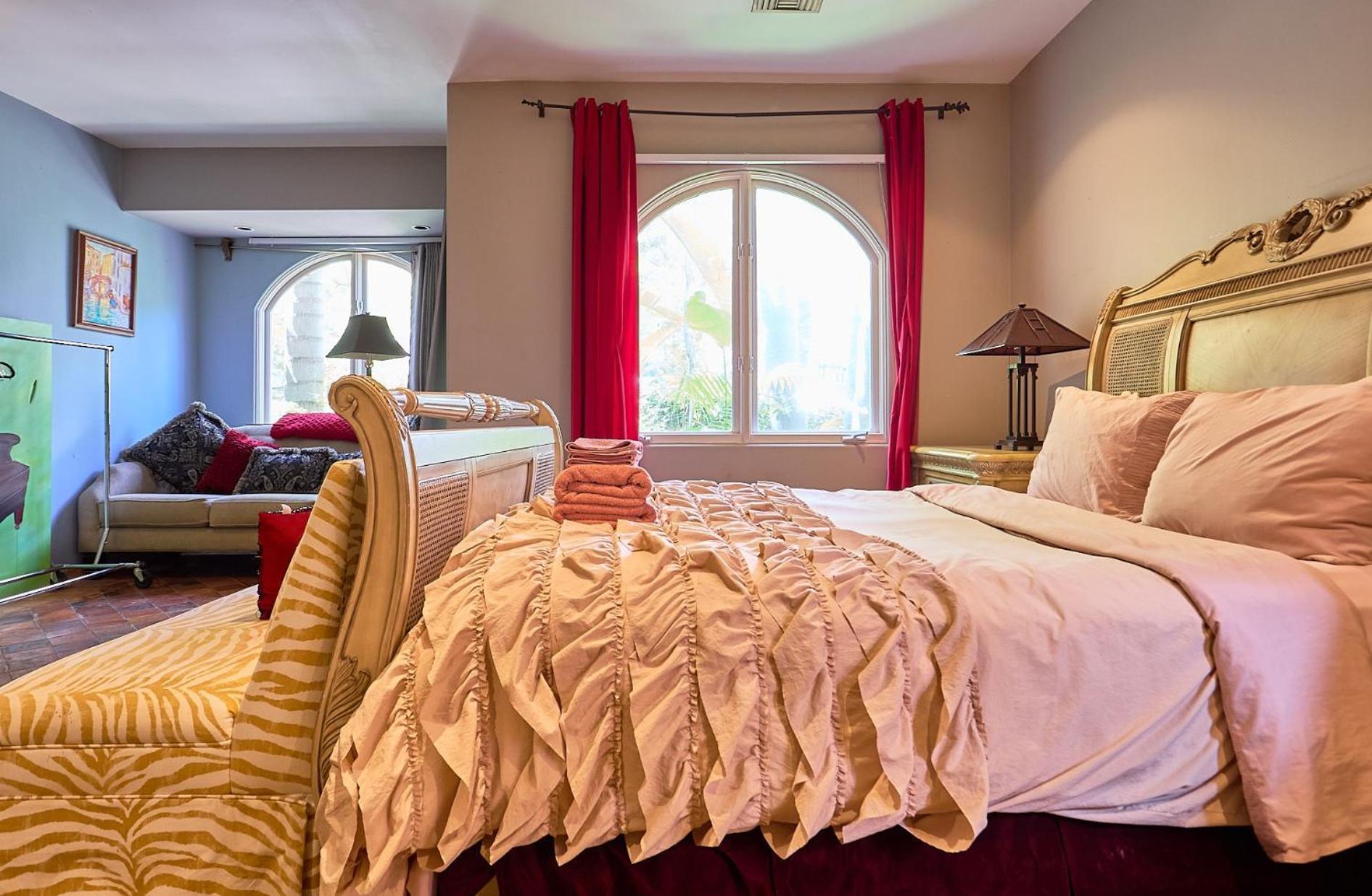 Beverly Hills Spanish Habitación en casa particular Los Ángeles