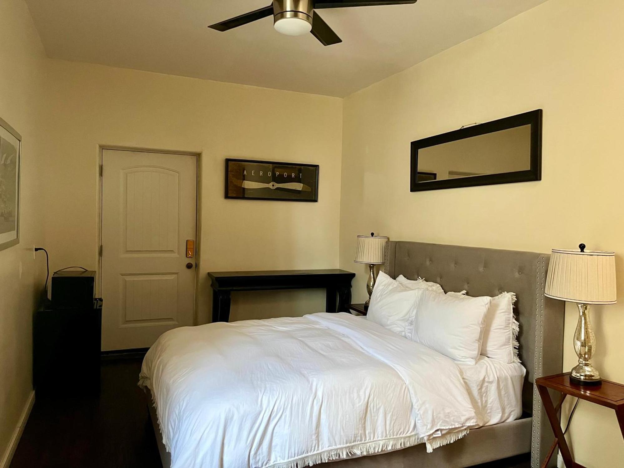 Beverly Hills Spanish Homestay