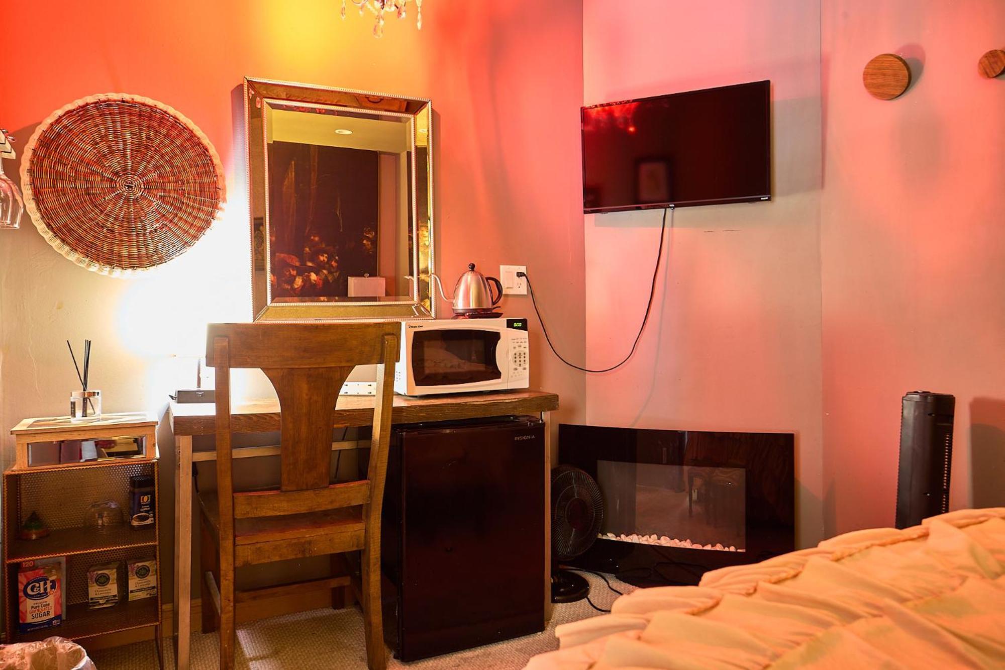Beverly Hills Spanish Homestay Los Angeles
